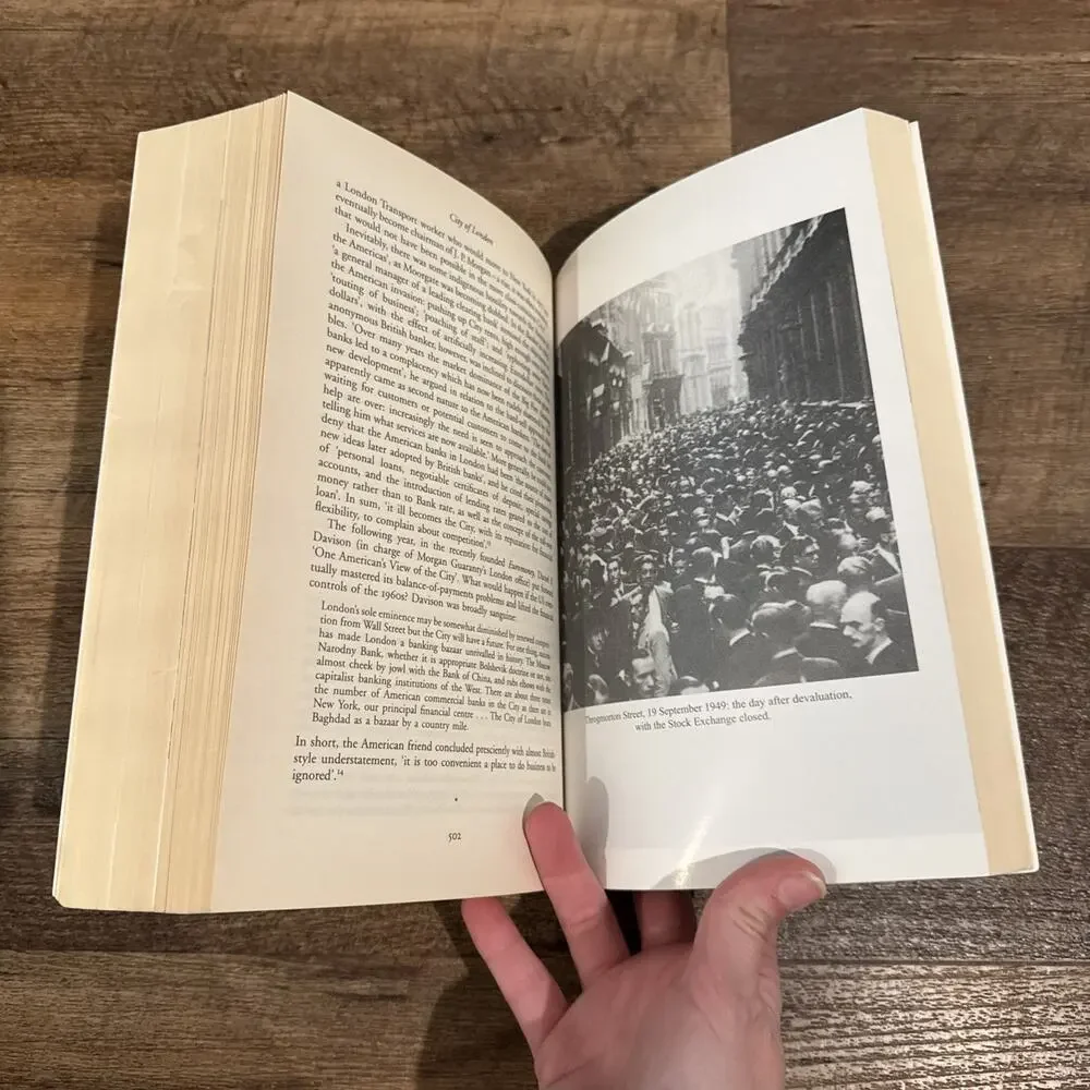 City of London: The History - Kynaston, David - Pre owned - Good